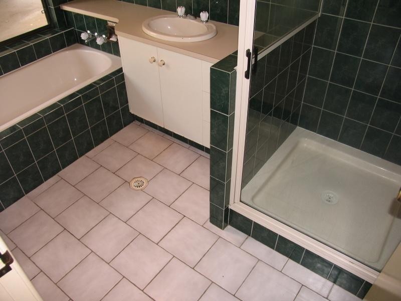 16 Sully Close, Jones Hill QLD 4570