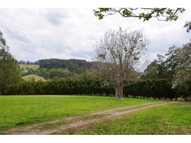 18 Mullins Creek Road, Goomboorian QLD 4570