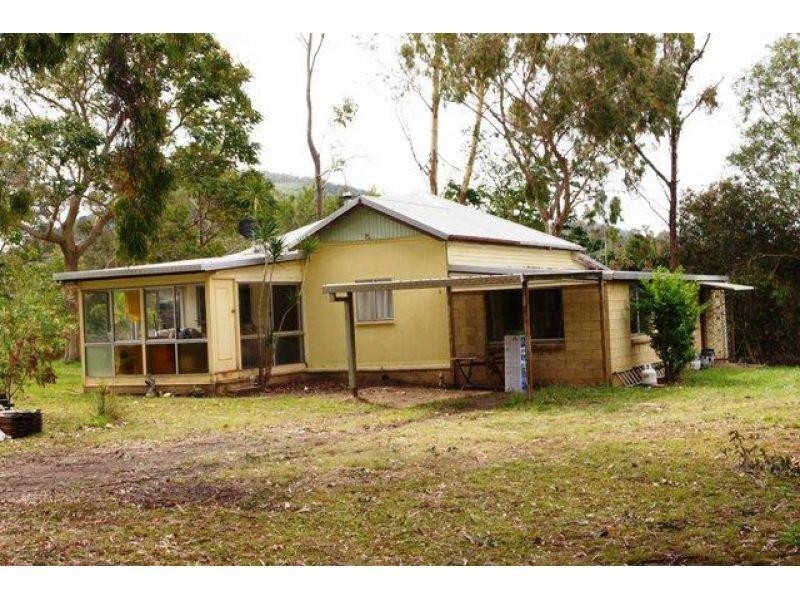 18 Mullins Creek Road, Goomboorian QLD 4570