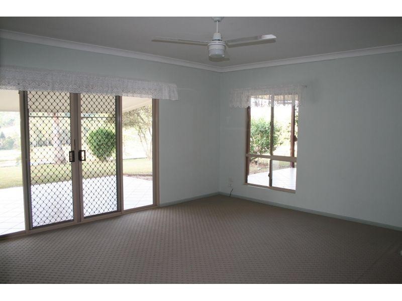 40 Brooks Road, Canina QLD 4570