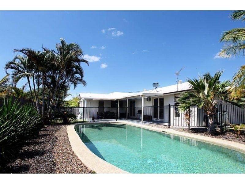 52 Groundwater Road, Southside QLD 4570