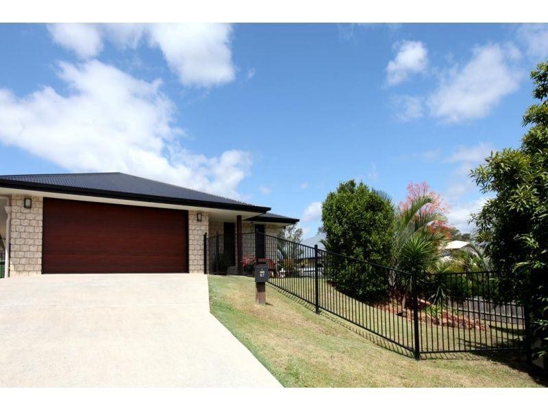 67 Bushland Drive, Southside QLD 4570
