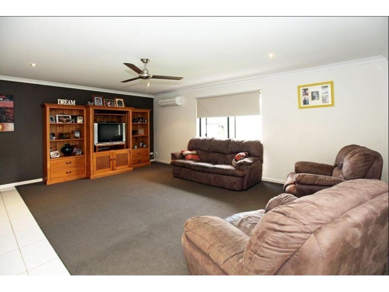 67 Bushland Drive, Southside QLD 4570