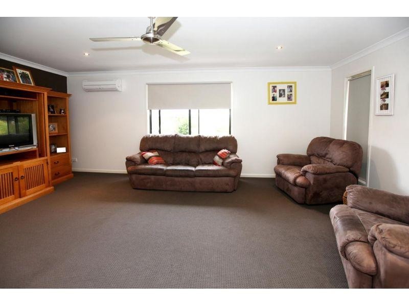 67 Bushland Drive, Southside QLD 4570