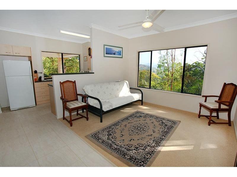 153 Benian Road, The Palms QLD 4570