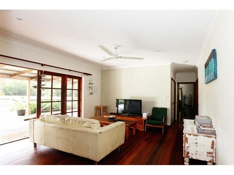 11 Lymburner Road, Pie Creek QLD 4570