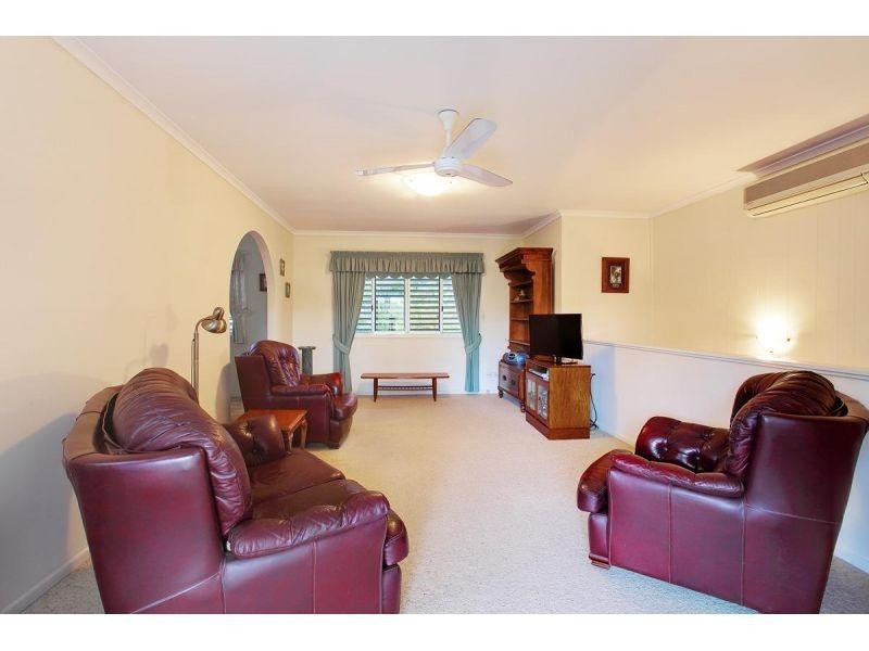 25 Johnstone Road, Southside QLD 4570