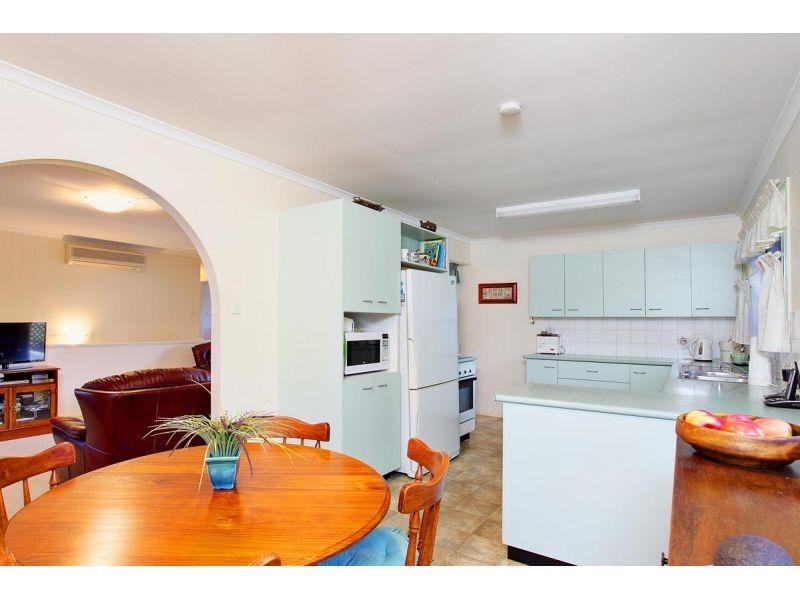 25 Johnstone Road, Southside QLD 4570