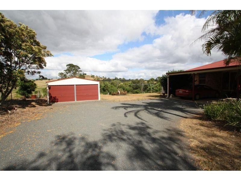 428 McIntosh Creek Road, Mcintosh Creek QLD 4570