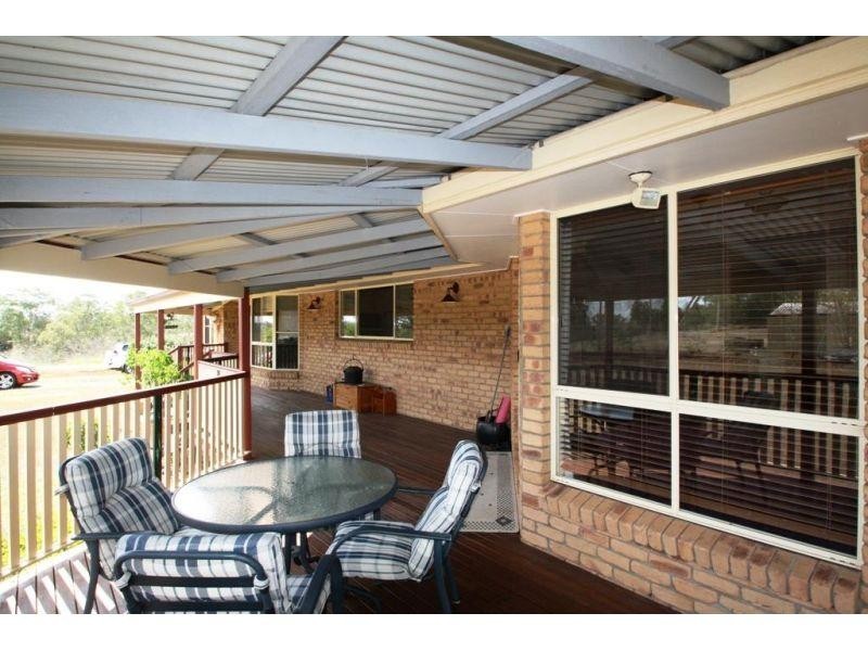 428 McIntosh Creek Road, Mcintosh Creek QLD 4570
