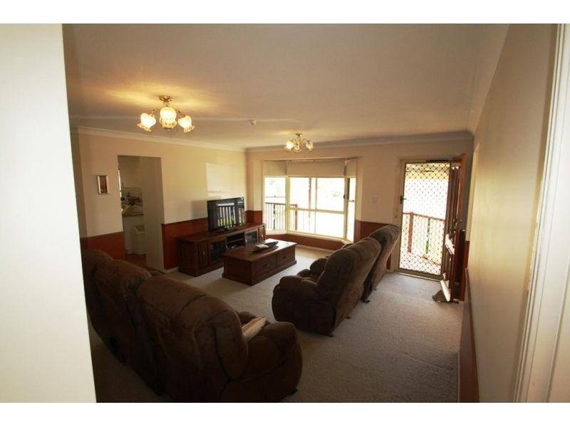 428 McIntosh Creek Road, Mcintosh Creek QLD 4570