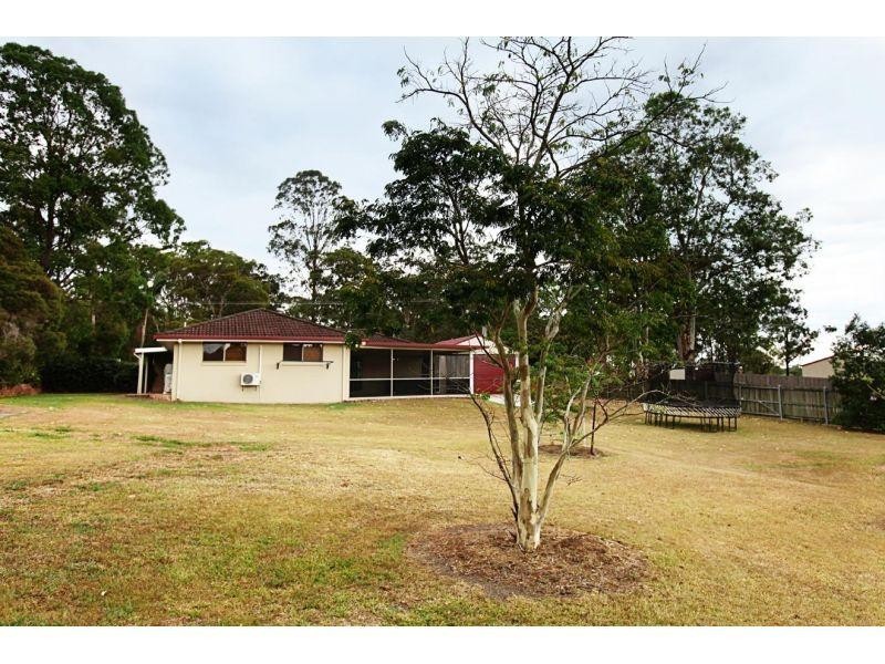 23 Copp Road, Southside QLD 4570