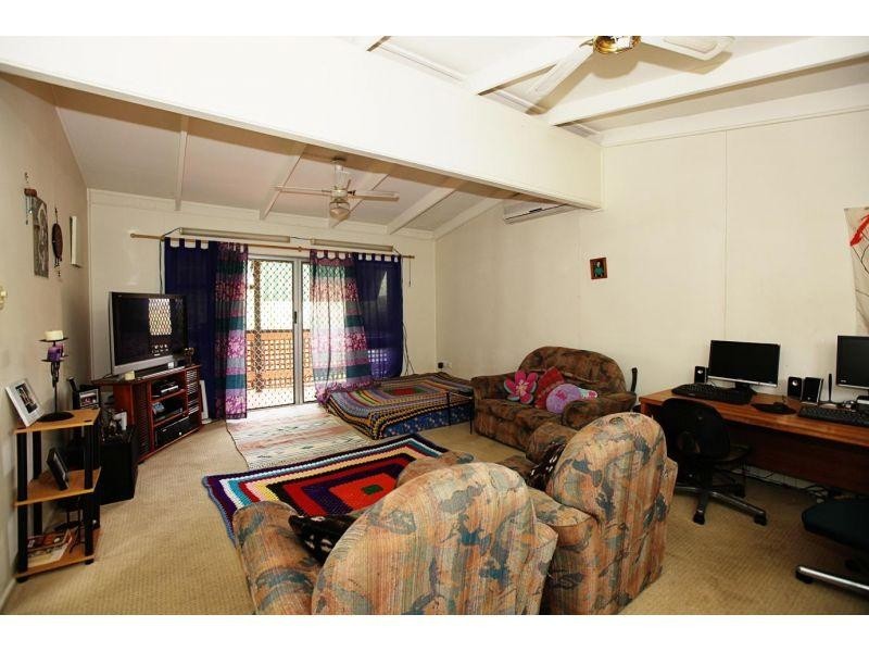 28 Young Street, Gympie QLD 4570