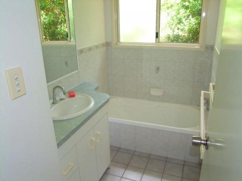 10 Kabi Crescent, Widgee QLD 4570