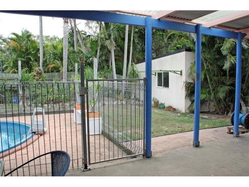 24 Rumbalara Avenue, Rainbow Beach QLD 4581
