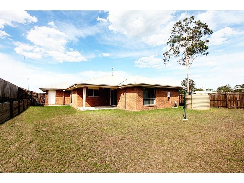 72 Furness Road, Southside QLD 4570