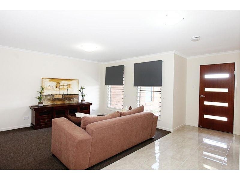 72 Furness Road, Southside QLD 4570