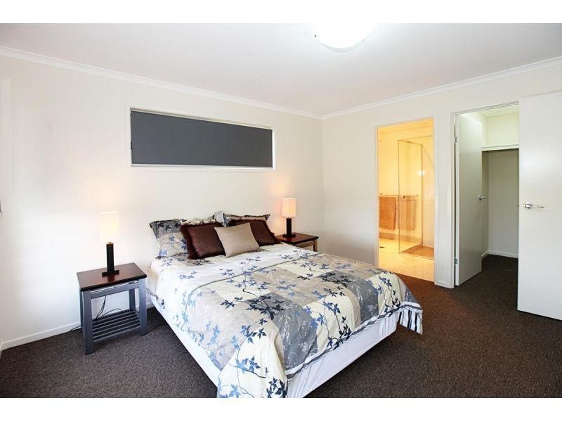 72 Furness Road, Southside QLD 4570