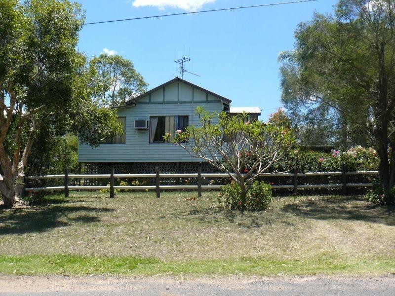13-15 Chamberlain St, Woolooga QLD 4570