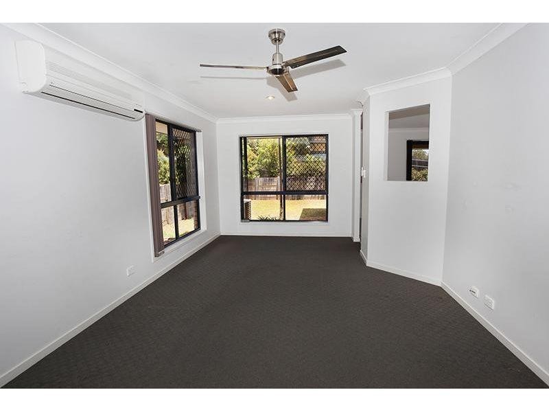 31 Premier Avenue, Jones Hill QLD 4570