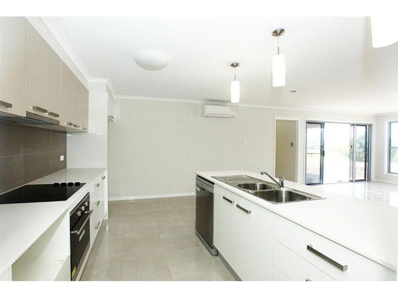 3 East Deep Creek, Monkland QLD 4570