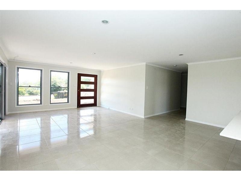 3 East Deep Creek, Monkland QLD 4570