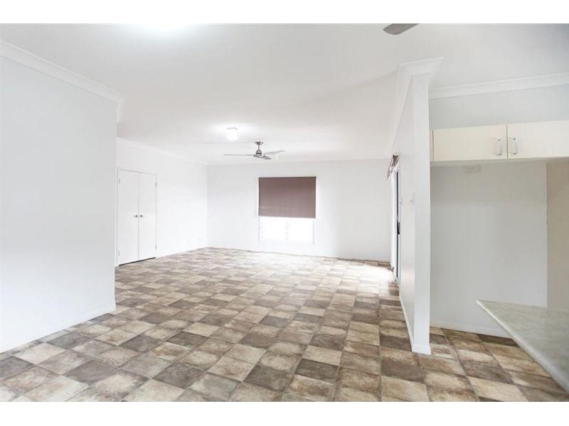 46 Old Veteran Road, Veteran QLD 4570
