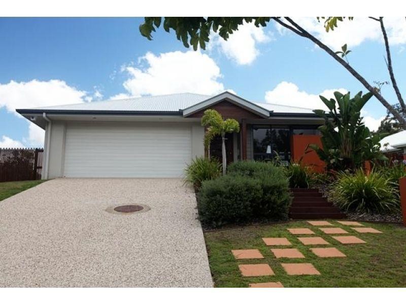 20 Woodland Drive, Southside QLD 4570