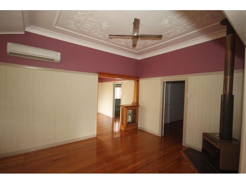 31 Watson Road, Southside QLD 4570