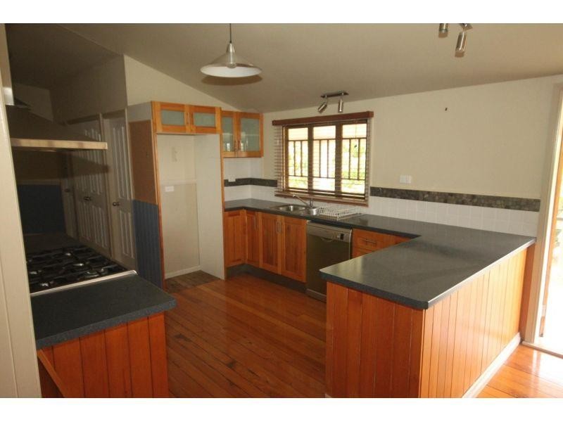 31 Watson Road, Southside QLD 4570