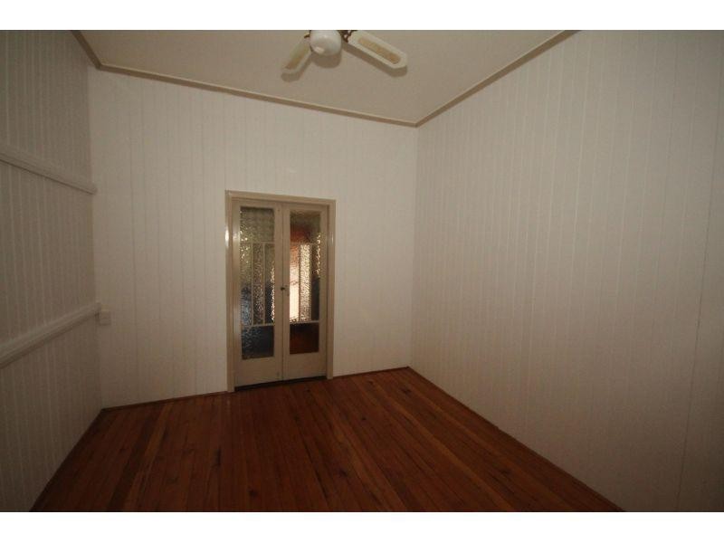 31 Watson Road, Southside QLD 4570