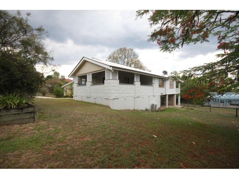 31 Watson Road, Southside QLD 4570