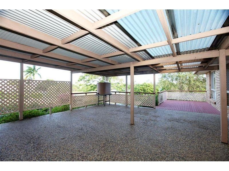 12 Crystal Court, Southside QLD 4570