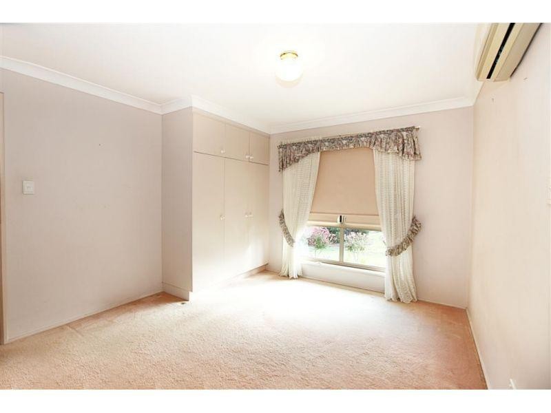 12 Crystal Court, Southside QLD 4570