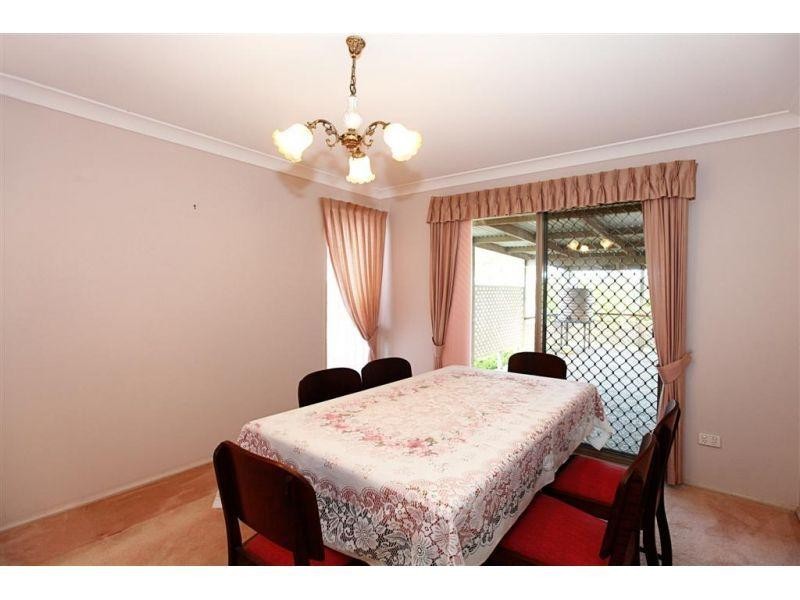 12 Crystal Court, Southside QLD 4570