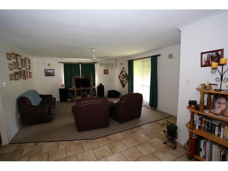 4 Luckona Ct, Southside QLD 4570