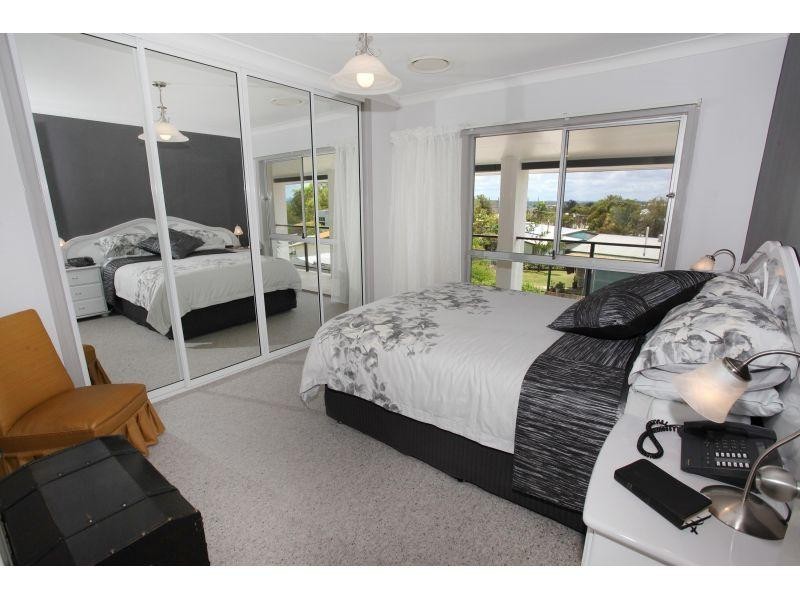 89 Exhibition Road, Southside QLD 4570