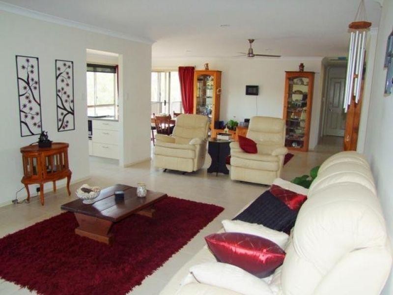 77 Severn Chase, Curra QLD 4570
