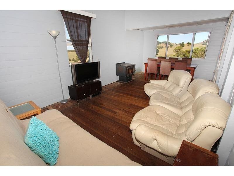 223 Calico Creek Rd, Calico Creek QLD 4570