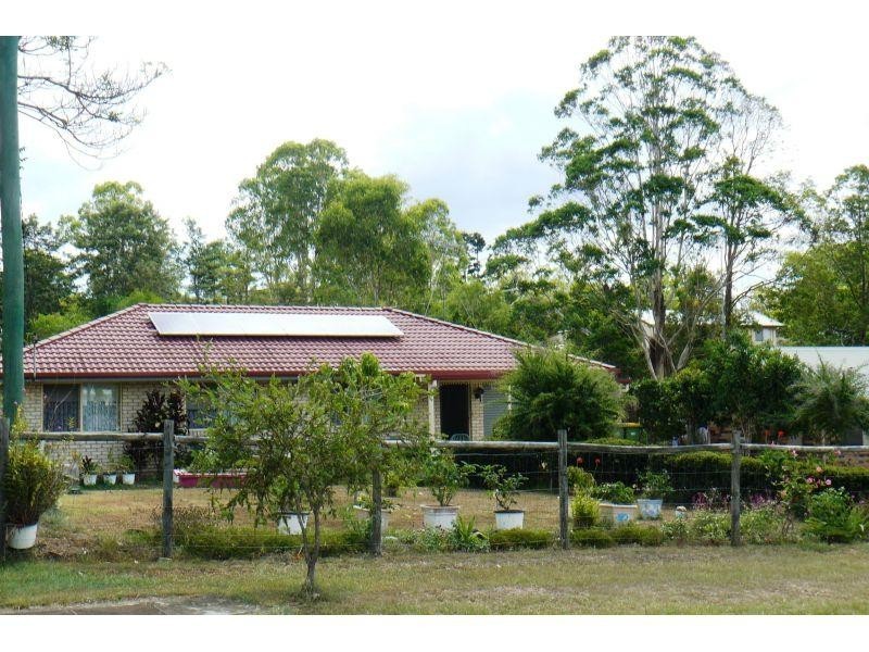 34 Busby St, Amamoor QLD 4570