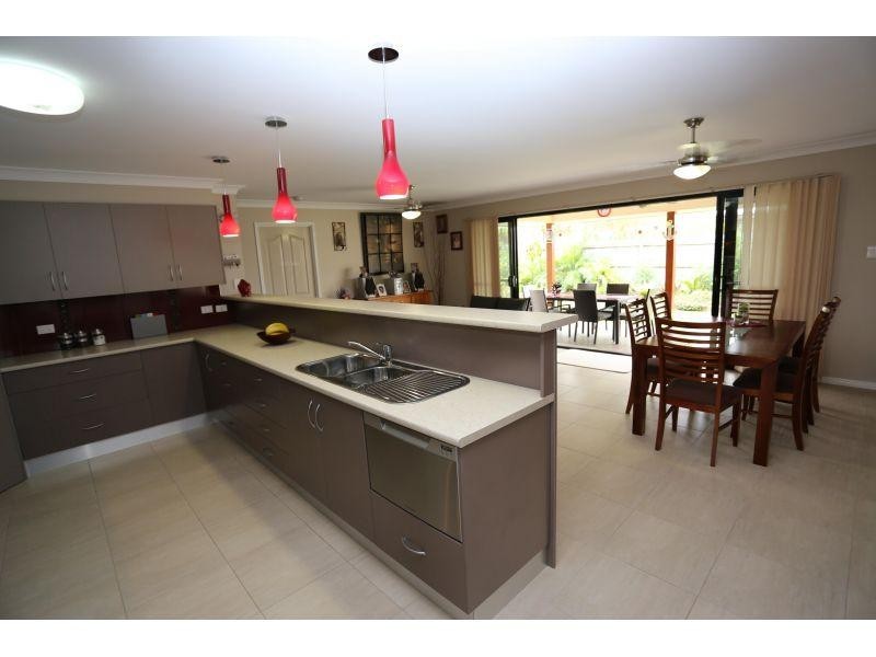 19 Tarwhine Street, Tin Can Bay QLD 4580