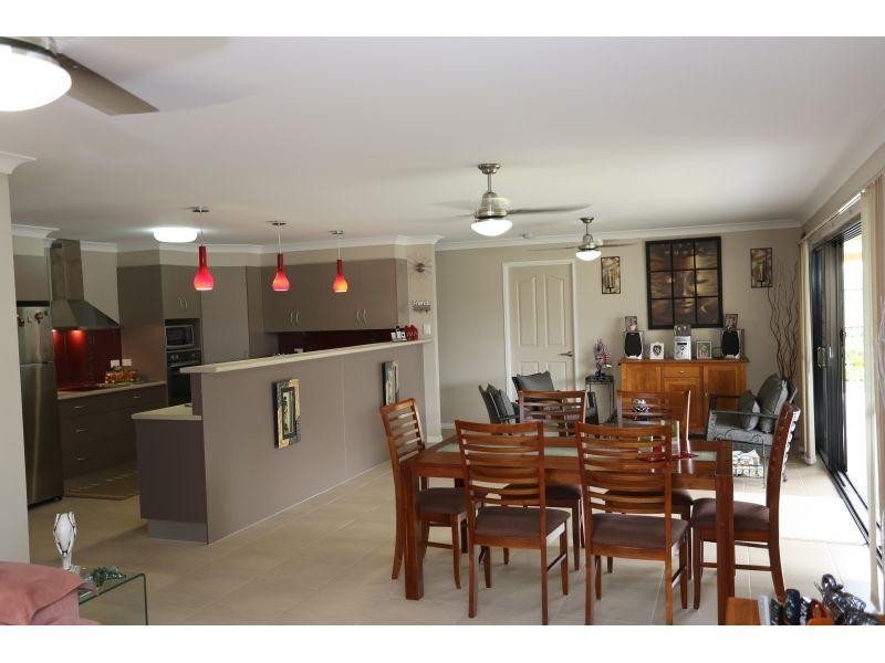 19 Tarwhine Street, Tin Can Bay QLD 4580