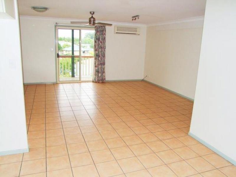 8 Serena Court, Monkland QLD 4570