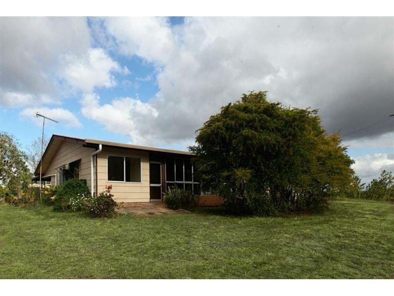 9a Bruce Highway, Chatsworth QLD 4570
