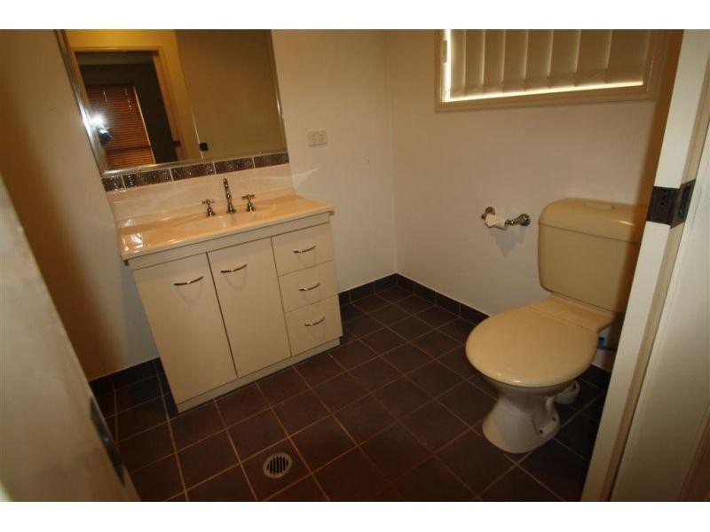 19 McPhail Street, Southside QLD 4570