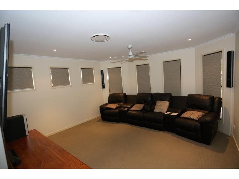 7 Sanctuary Way, Cooloola Cove QLD 4580