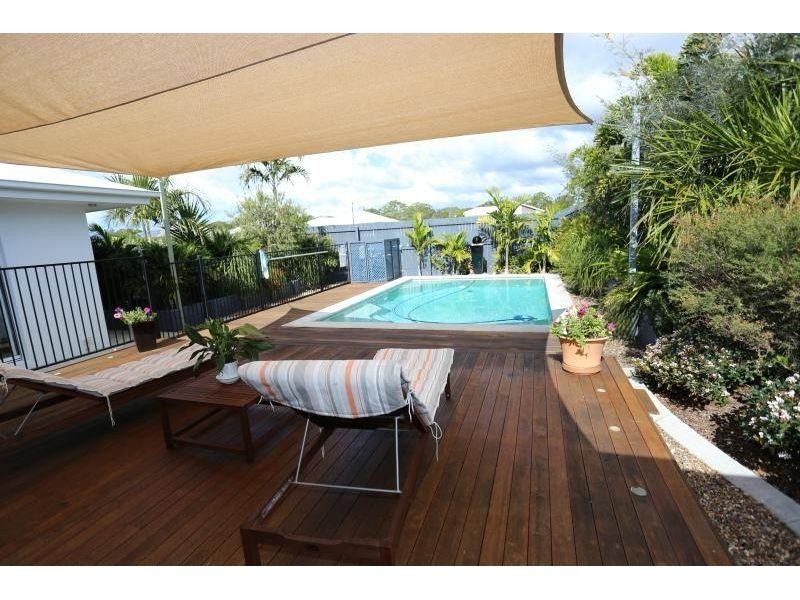 4 Habitat Circuit, Cooloola Cove QLD 4580