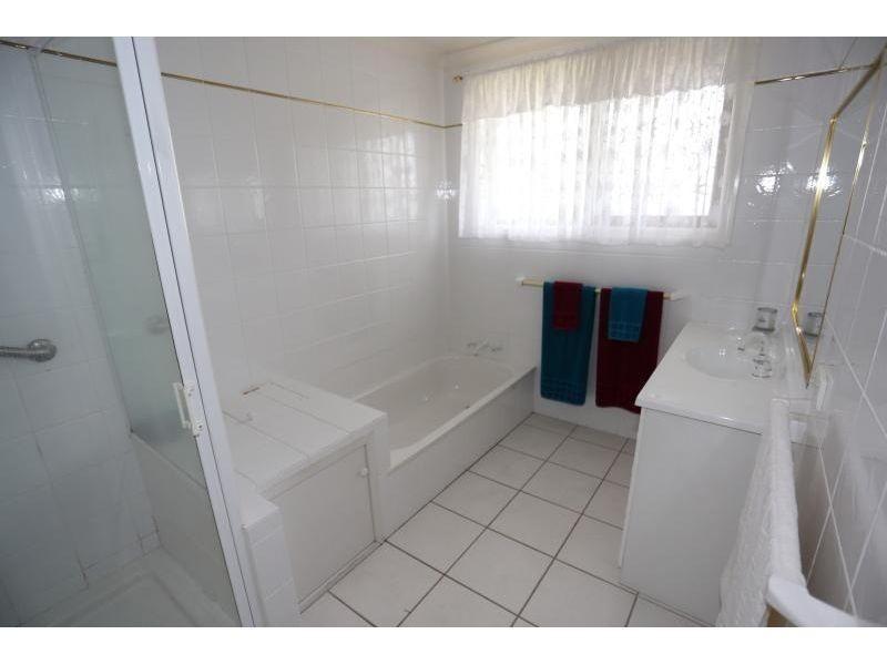 9 Sorensen Road, Southside QLD 4570