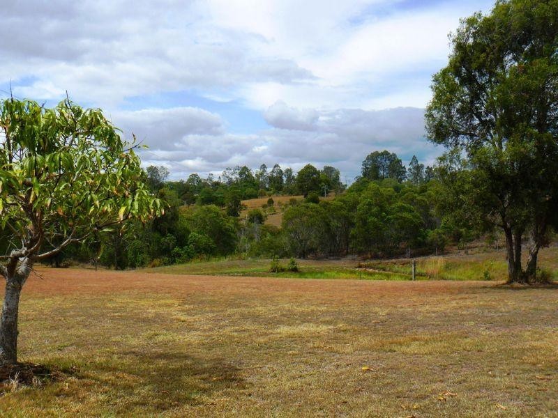 22 Taylor Rd, Veteran QLD 4570