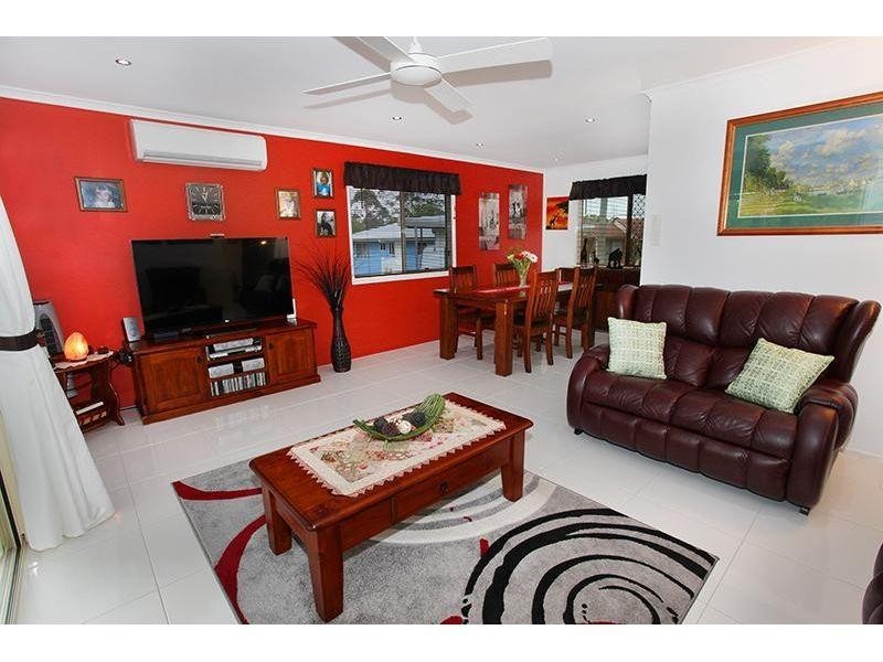 5 Melaleuca Court, Southside QLD 4570